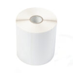 Caixa de 6 rolos de etiquetas de transferência térmica com acabamento mate de 102 x 74mm. Cada rolo contém 1.100 etiquetas