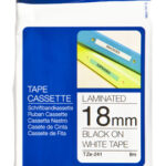 Fita Laminada de 18mm - Texto preto sobre fundo branco para Rotuladora. para P-Touch